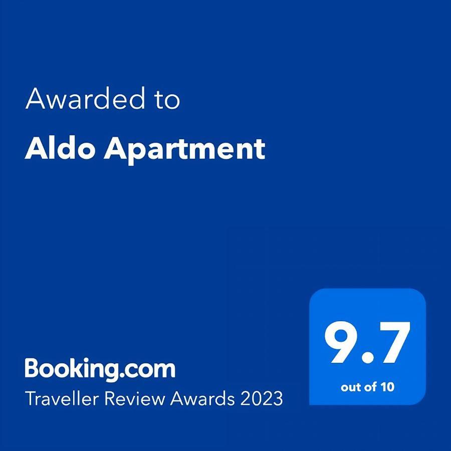 Aldo Apartment Tirana Esterno foto