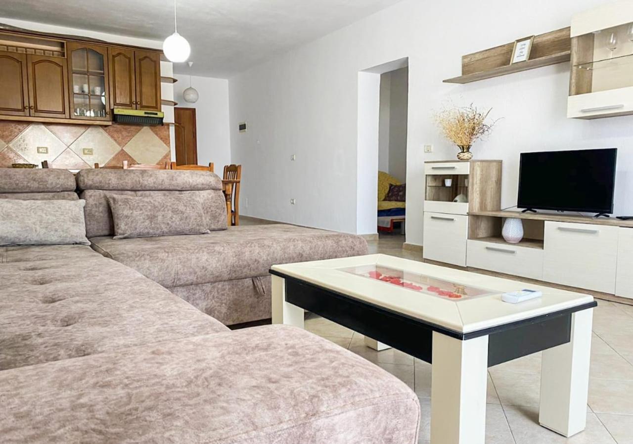 Aldo Apartment Tirana Esterno foto